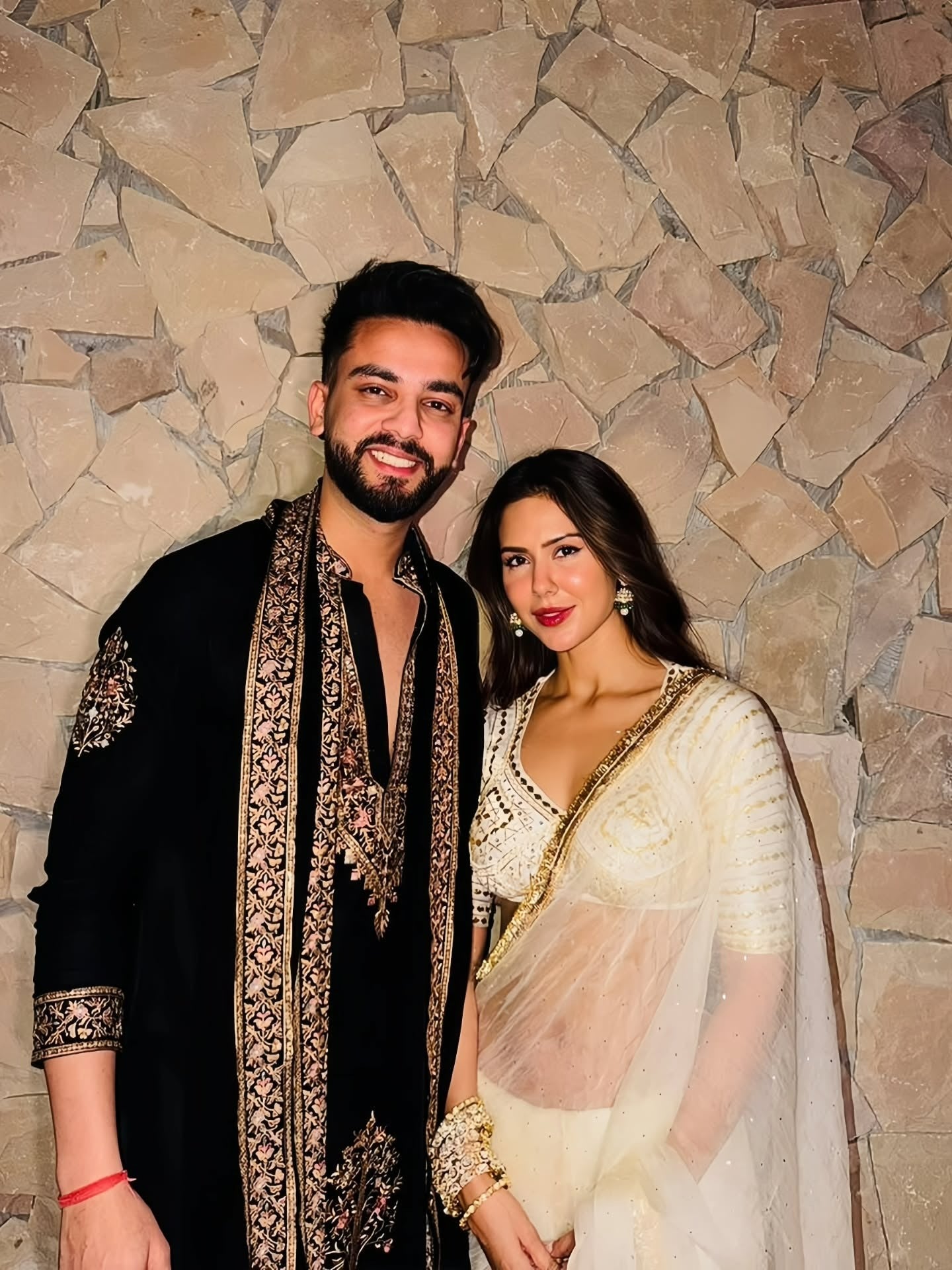 Elvish Yadav Embroidered Kurta With Duppta
